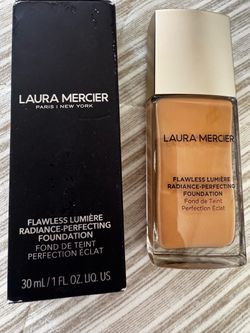 Laura Mercier Flawless Lumière Radiance-Perfecting Foundation 30ml