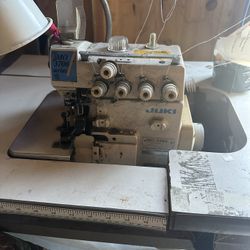 INDUSTRIAL SEWING MACHINE  OVERLOCK 5   THREAD   JUKI   