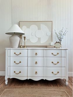 Heavy & solid french provincial dresser