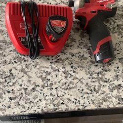 Milwaukee M12 Impact Driver Surge