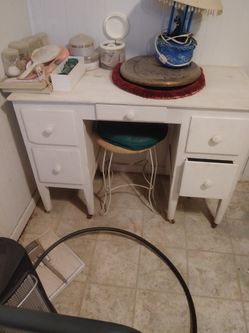 Vintage Desk With Stool And Chair