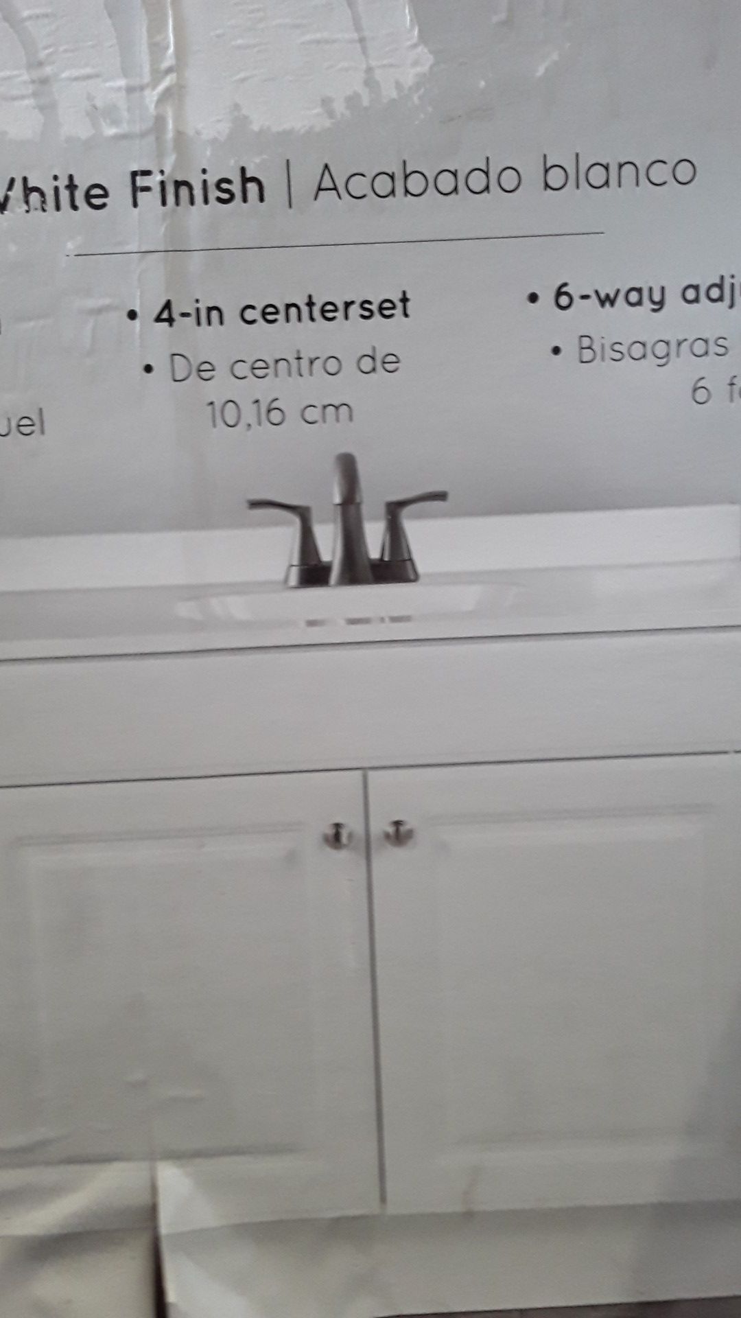 Vanity and top 36.5x 35.4x18.6 white