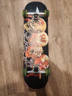 Creature X Gwar complete skateboard