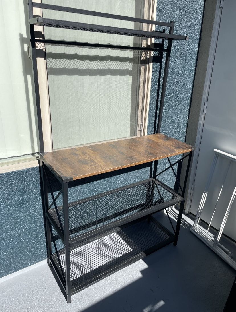 Baker’s Rack
