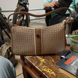 Tommy Hilfiger Purse 