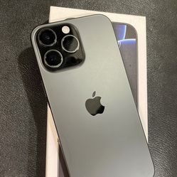 Apple iPhone 16 Pro max 256gb Unlock No Sim Card Restrictions Black Color Great Condition Apple Care Warranty TIL 2027