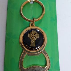 Scotland Bottle Opener Keychain Keyring 2007 Allied Souvenir Ireland Gold Cross