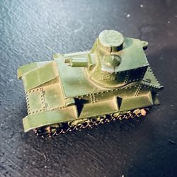 Dinky Toys Antique Tank 
