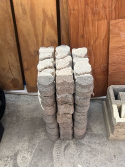 Edging stones