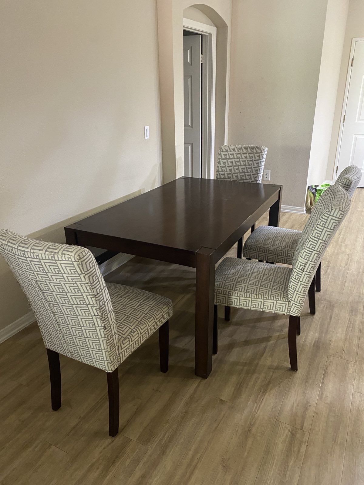 Dining room table + chairs