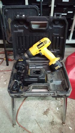 Cordless drill dewalt 9.6 Walt I have 2 batteries both want charge comes with charger drill and 2 batteries (batteries want hold a charge)