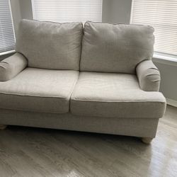 Couch/loveseat 