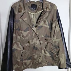 Last Kiss Cameo Jacket 