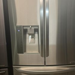 GE French Door Refrigerator (Counter Depth)❄️