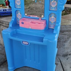 Little Tikes Vanity 