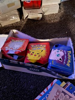3 pokeballs