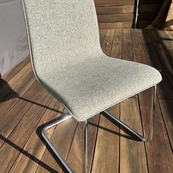 Set of 4 chairs