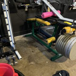 Smith Machine And Leg Extension 