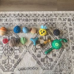 Very Lightly Used Durable Bark Box Bundle Of 12 Dog Toys