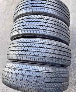 225 65 17 Bridgestone tires 80% de Vida Las 4