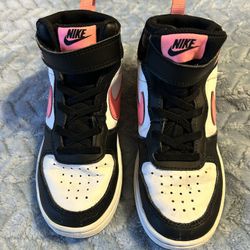 Kids Girls Nikes 