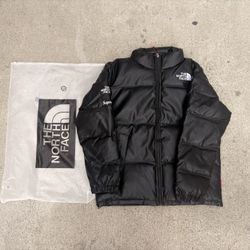 North Face X Supreme 700 Puffer