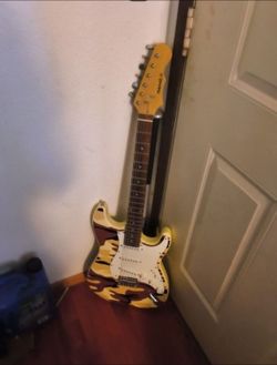 Limited edition Mahar electric guitar special design with Fender Squire amp tested and works amazing will not separate