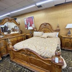 AICO By Michael Amini VENETIAN Queen Bedroom Set