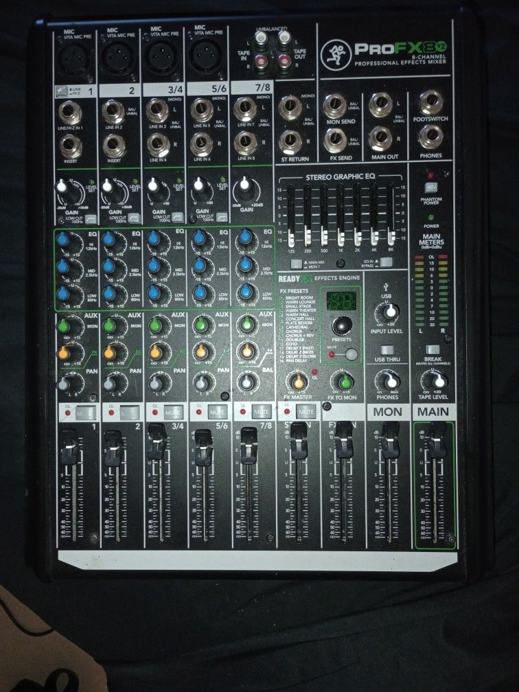 Mackie Pro FX8 V2