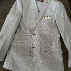 Paisley & Gray Textured Light Gray Blazer with pants