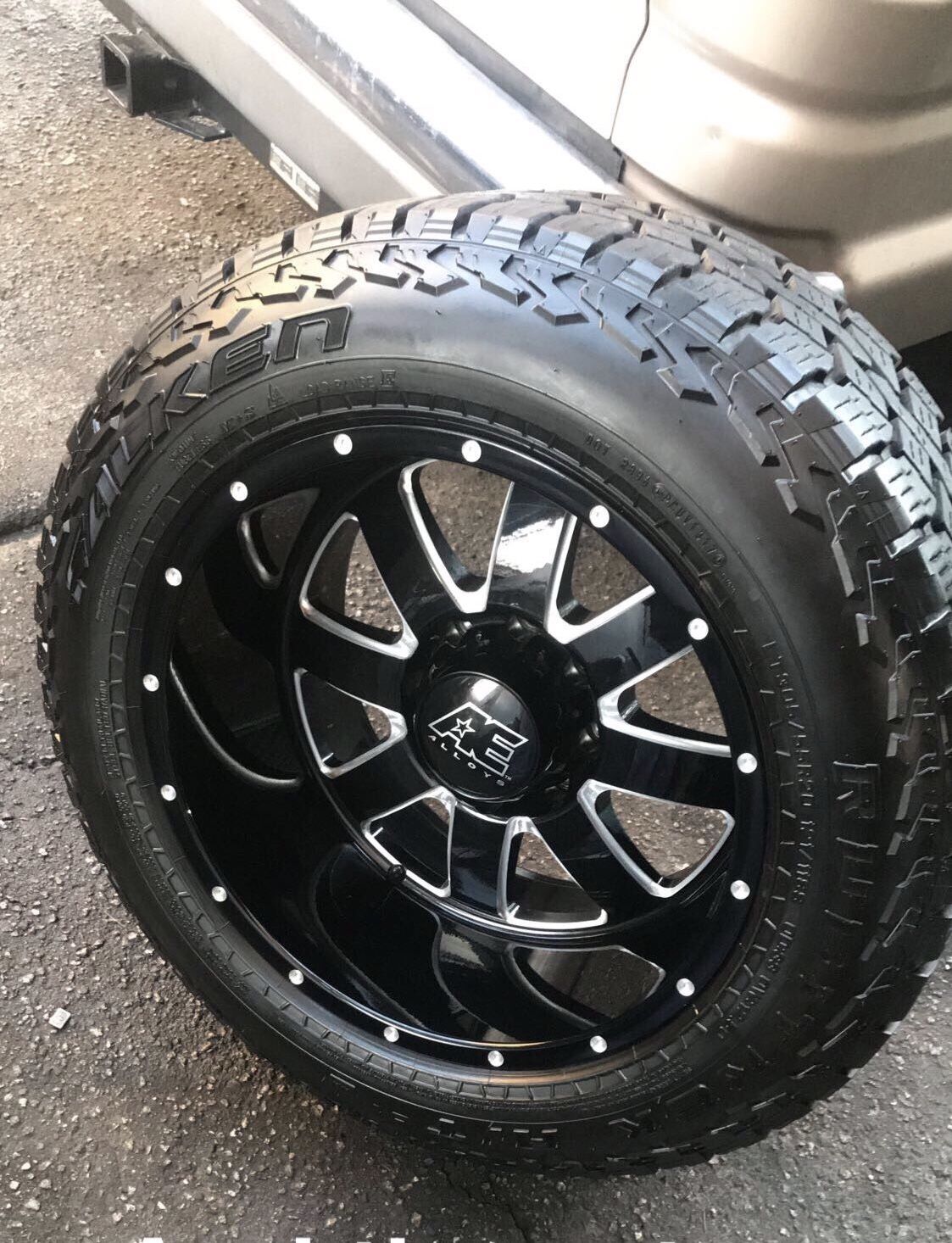 ford bolt pattern 5 lug on Ford Dodge Chevy 8 Lug Wheels 8x6 5 20x12 For Sale In Los Angeles Ca Offerup