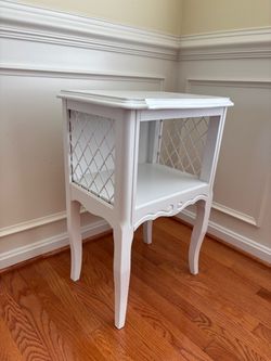 Nightstand / End Table