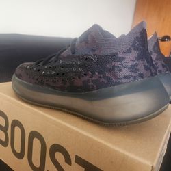 Yeezy 380 Onyx 
