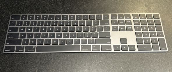 Apple - Magic Keyboard