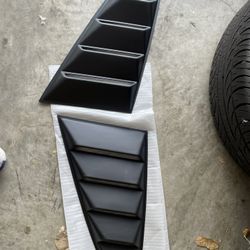 Mustang Quarter Louvers
