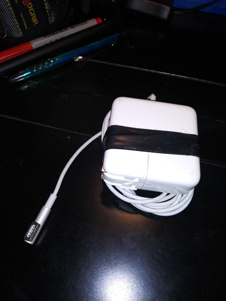 Apple/Mac charger