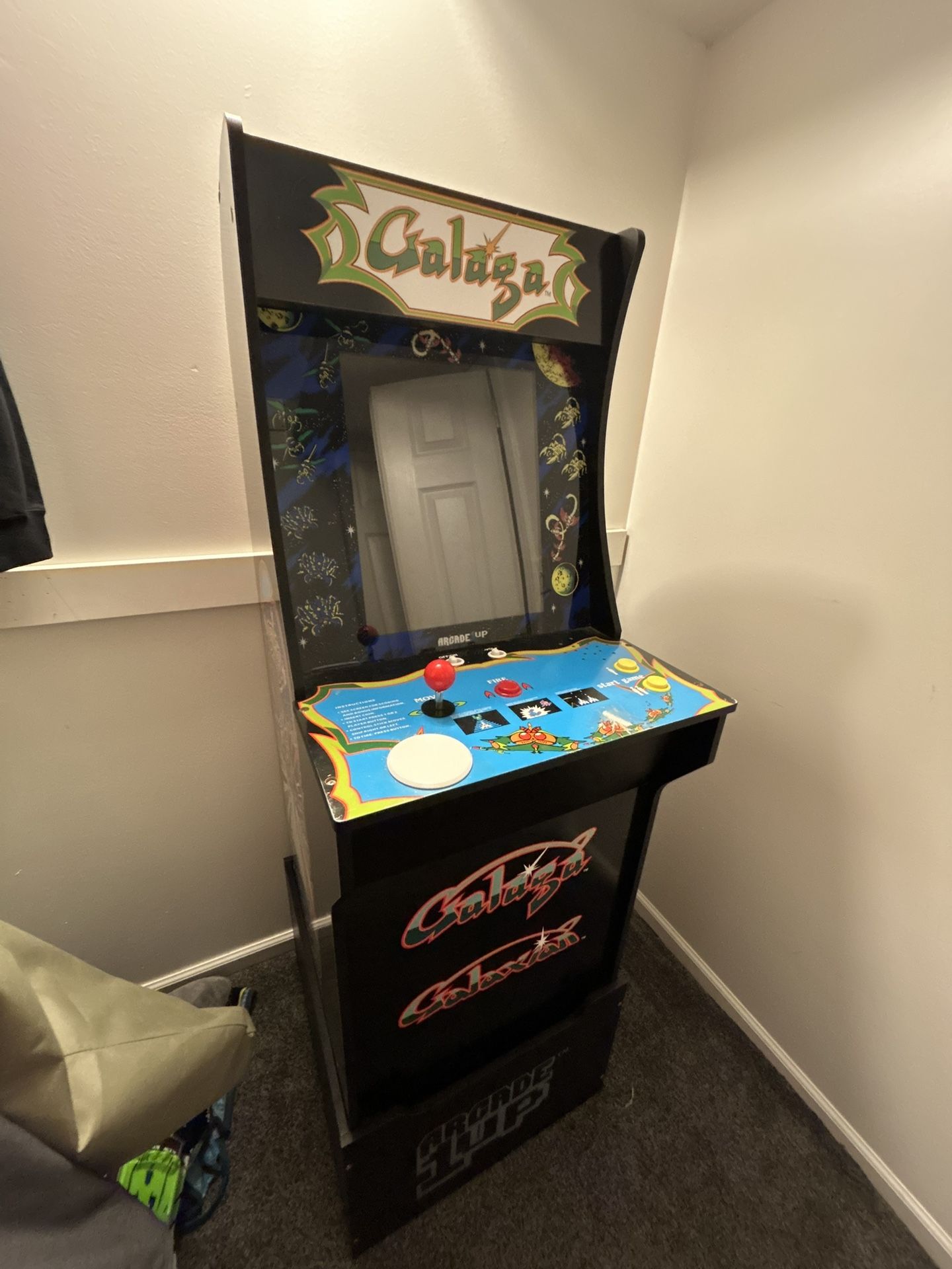 Level UP Arcade Machine Galaga