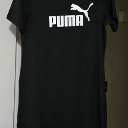 **(1) Brand New
Puma Women's Essential Slim Fit T-Shirt Dress with tags
Color: Black 
Size: Large 
