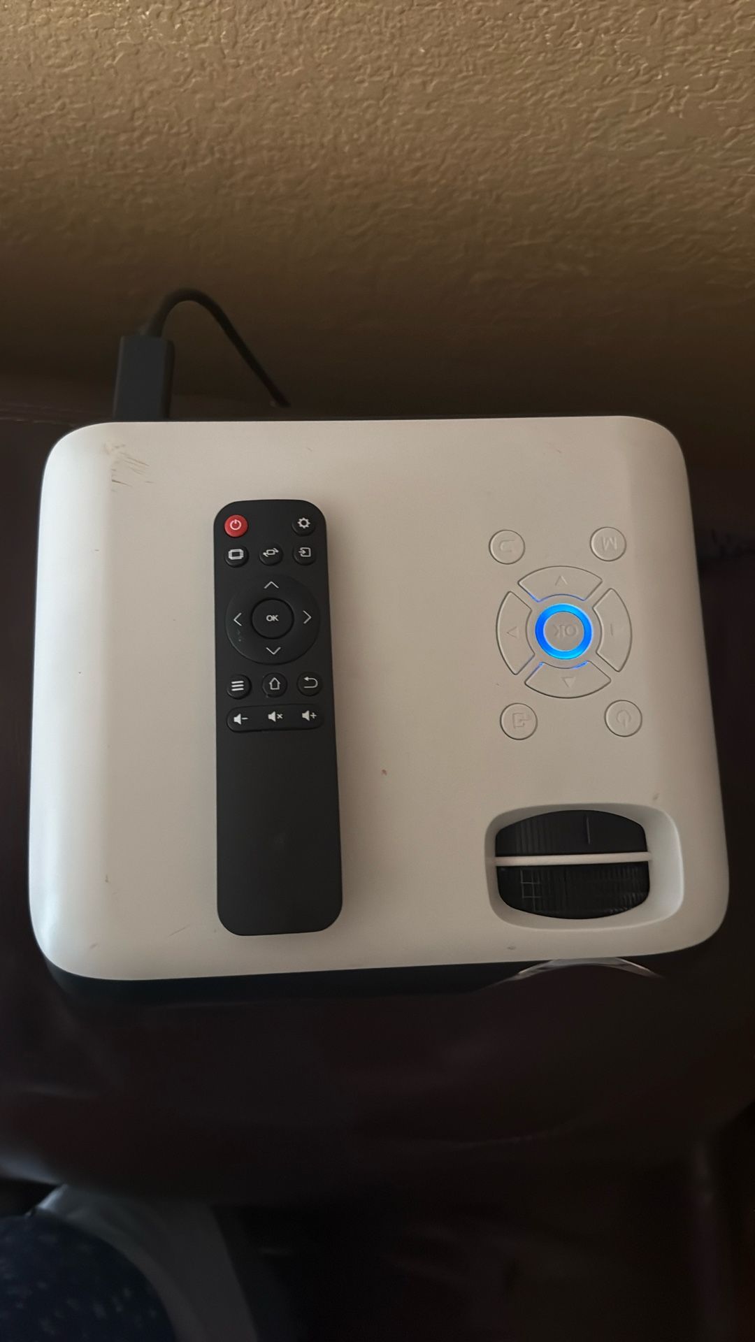 Happrun H1 Projector With Remote