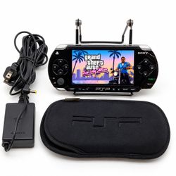 Sony PSP Portable Video Game System w/Charger & Case (PSP-1001)