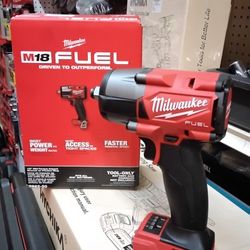 MILWAUKEE M18 FUEL 1/2" MID - TORQUE IMPACT WRENCH W/ FRICTION RING (TOOL ONLY)