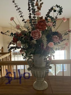 Floral centerpiece