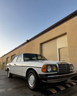 1982 240D W123 Classic Mercedes