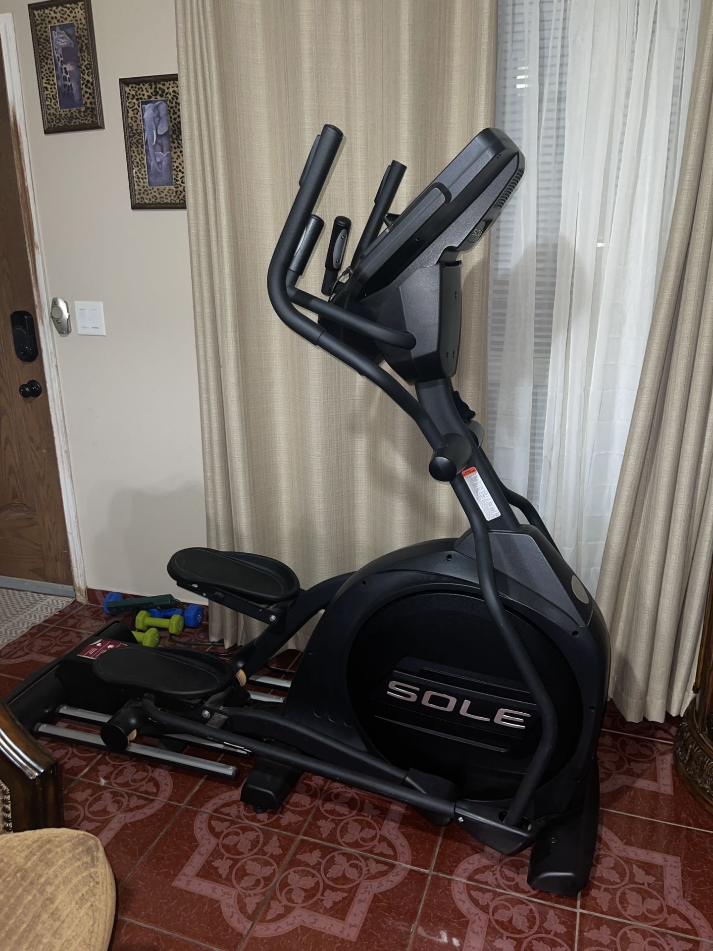 Sole E25 Elliptical 800lb Weight Capacity Excellent Condition for Sale