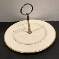 Lenox serving plate