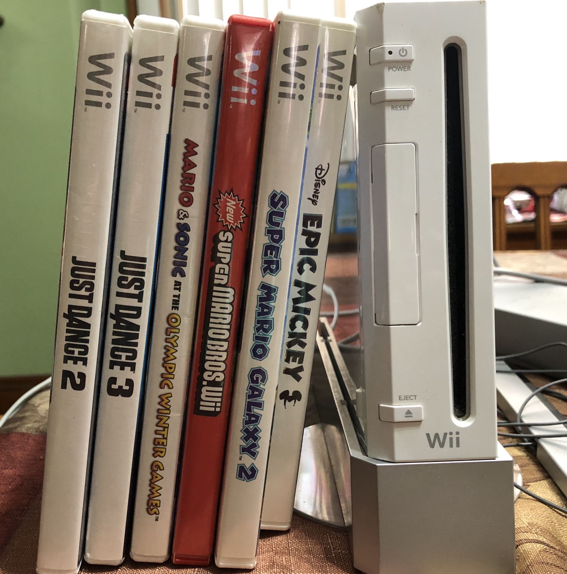 Wii and 6 games