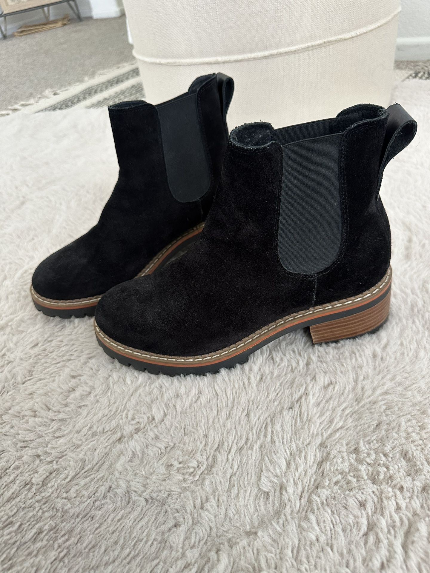 Black Short Boots Leather Suede Size 8