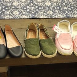 Girl's shoes