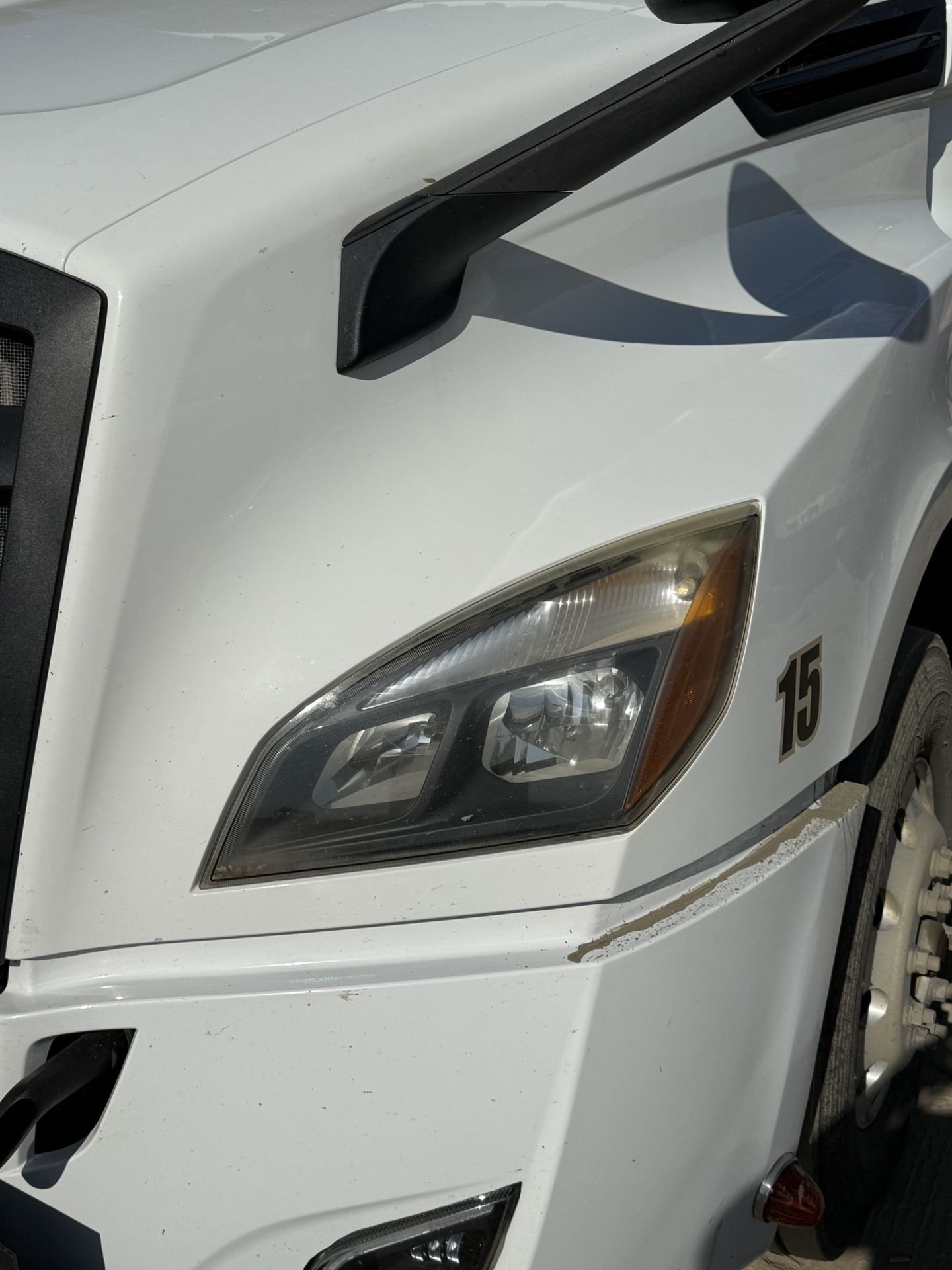 Freightliner Cascadia Headlights 
