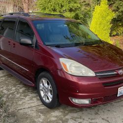 2005 Toyota Sienna
